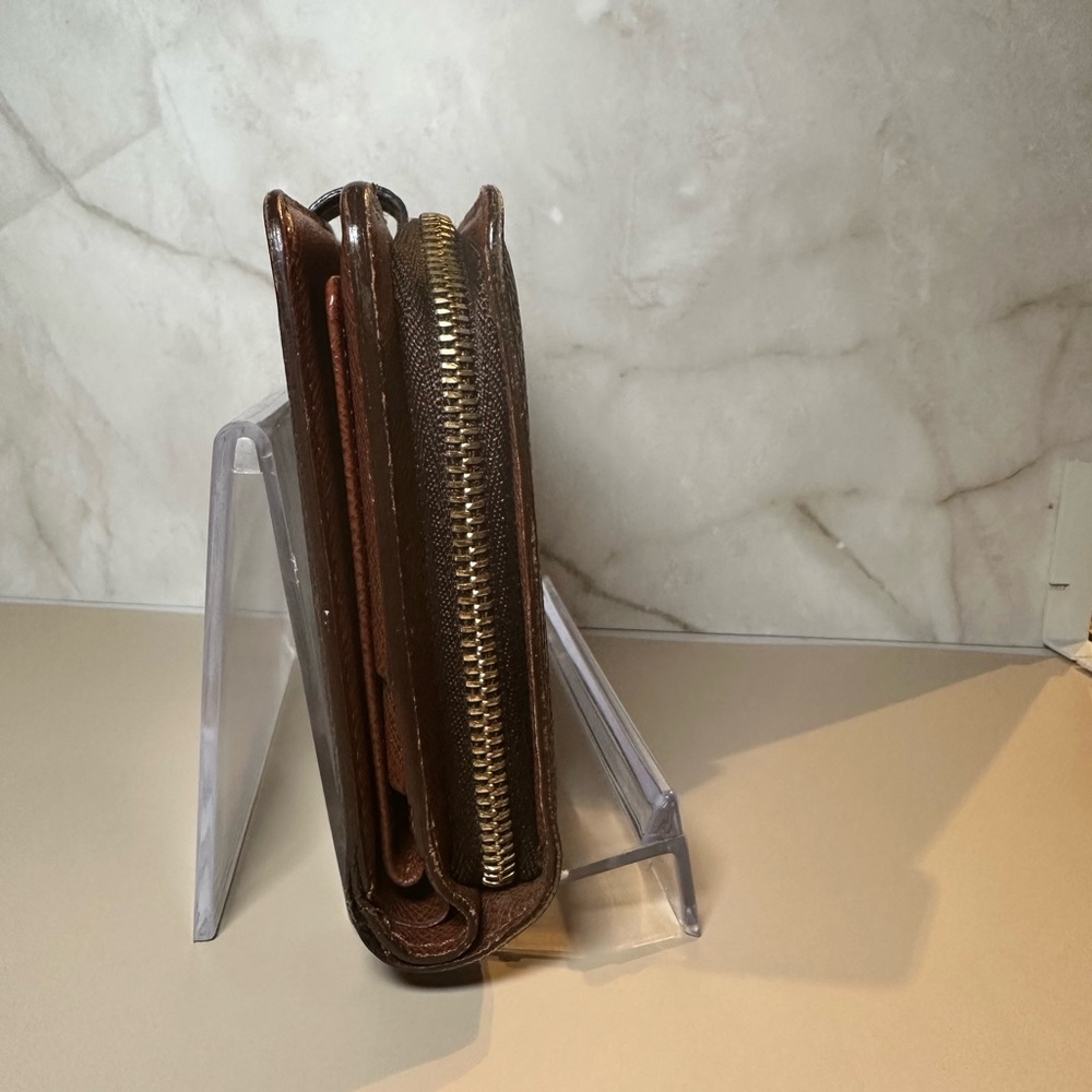 Louis Vuitton Monogram Zipper Passport Wallet - Picture 5 of 15